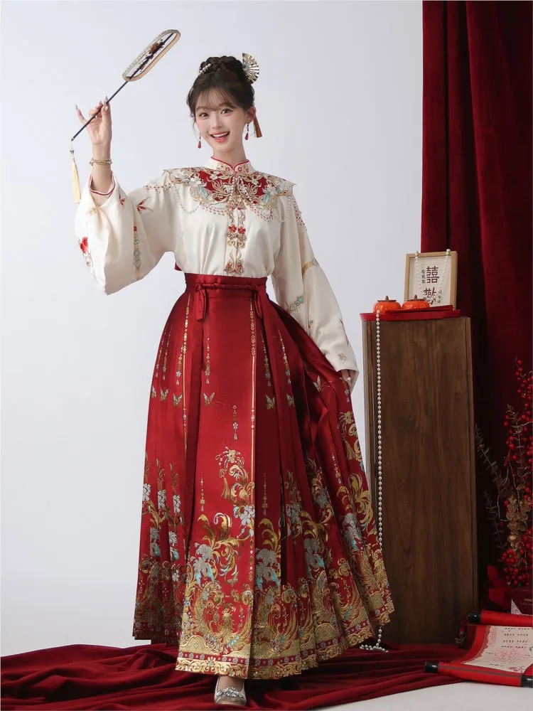 

New Chinese-style woven gold dress set for engagement and toasting style of bowing attire
