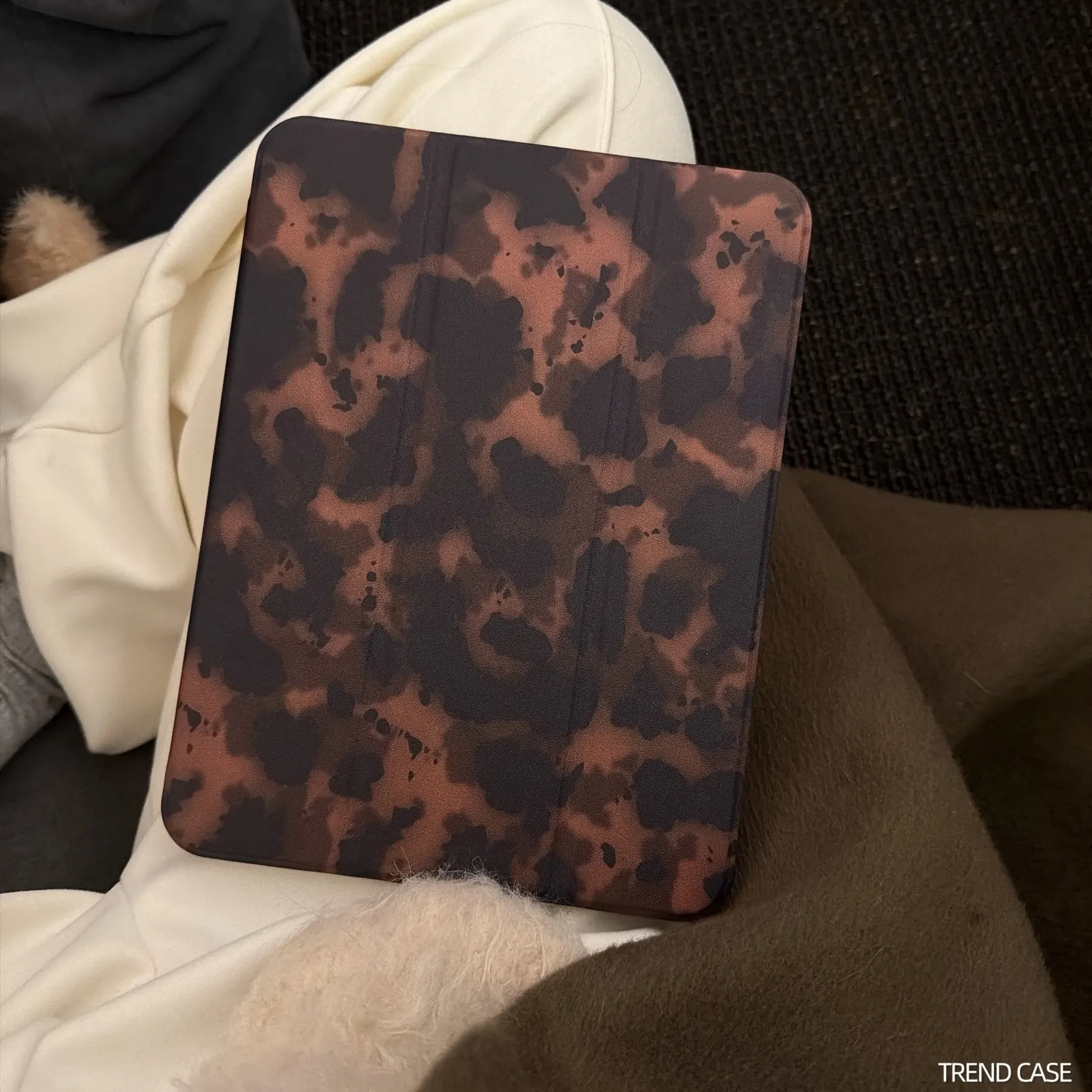 

Роскошный чехол из янтарного стекла для iPad Air 11 (2025), 10-го и 11-го поколений, A16, 9-го поколения, Mini 6, 7, Pro 11, 4, 5, 10.9 дюймов, 12.9, M2, M3, M4, M5, с держателем для Apple Pencil