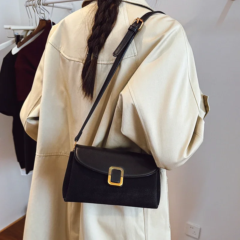 

Minimalist Simple Solid Color Shopper Bag For Leisure Women Featuring Large Capacity And Stylish Design