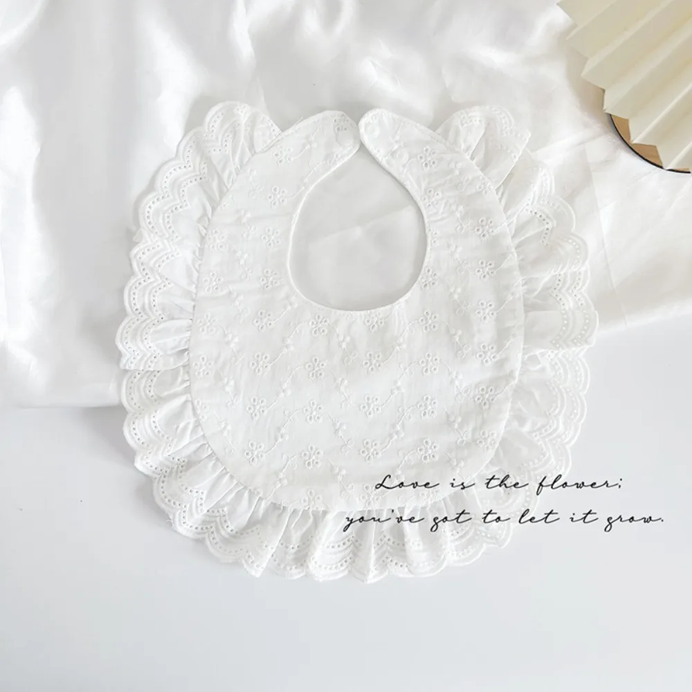 

INS Style U-shaped Baby Cotton Bibs Waterproof Floral Baby Drooling Bibs Lace Feeding Saliva Towel Cloths Feeding Accessories