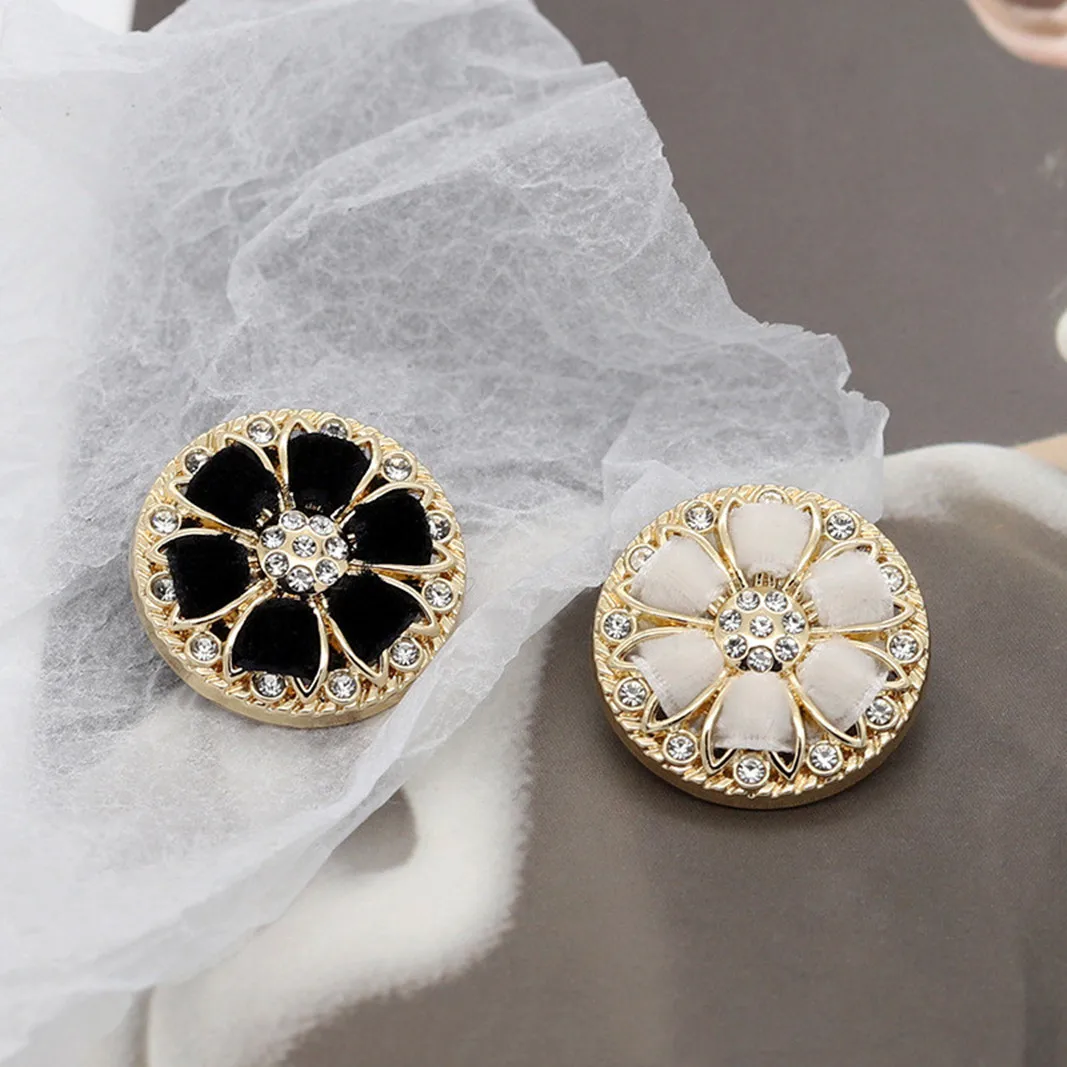 6PCS/Lot Luxcy Fashion Floral Flocking Metal Diamond Buttons Sewing Rhinestone Button Accessories