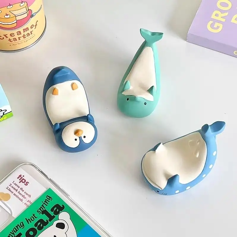 Cute and Creative Penguin Desktop Stand Marine Life Phone Stand Aquarium Resin Lazy Japanese Dolphin Ornament Home Decor