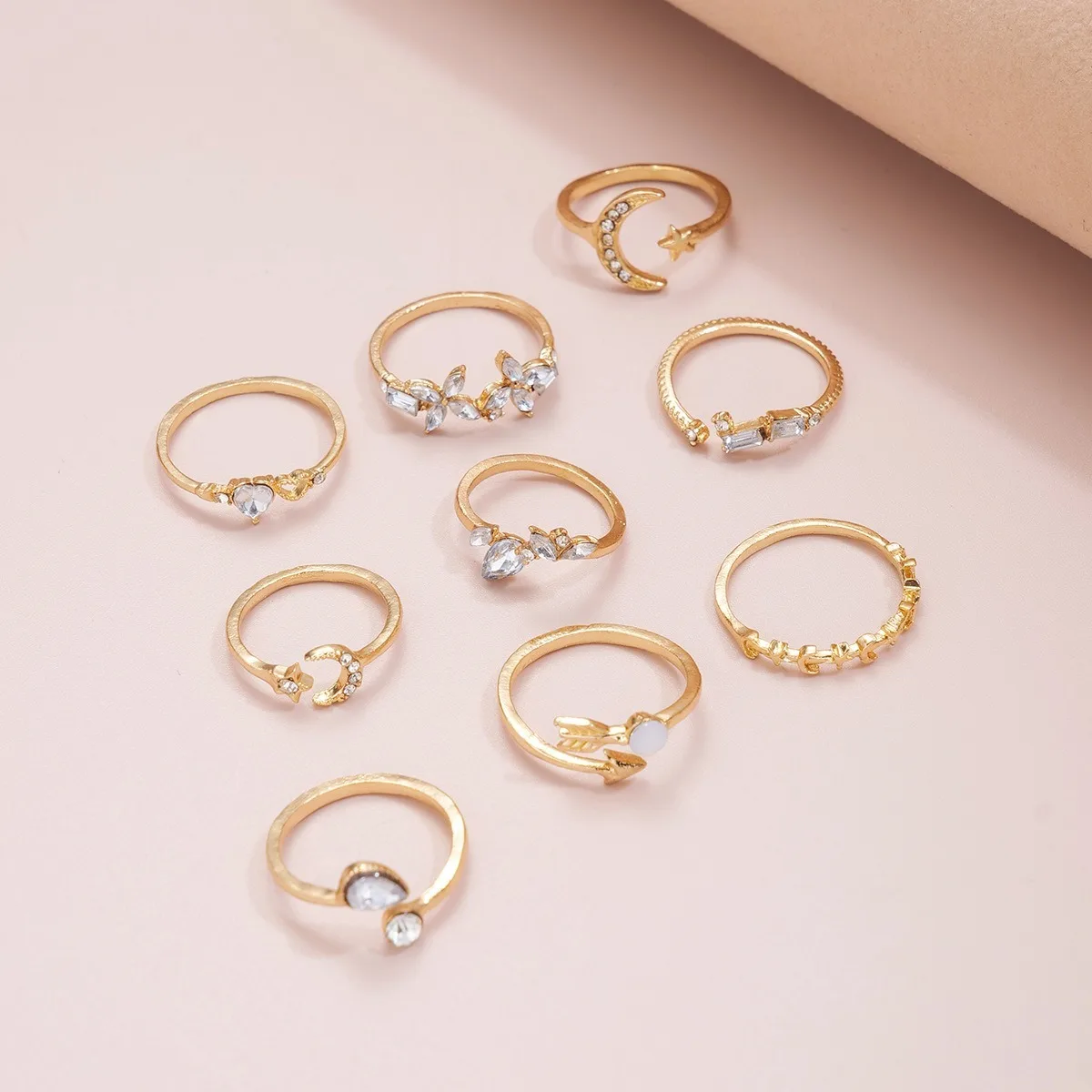 9pc Multi-style Heart Ring Alloy Material Glass Rhinrhinide Y2k Hip Hop Trend Fashion New Women Golden Combination Ring Creative image 6