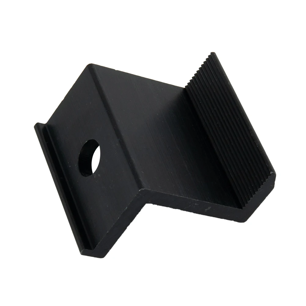 

Влагостойкий алюминиевый сплав для концевых зажимов солнечных панелей: длительный срок службы и устойчивость к неблагоприятным условиям