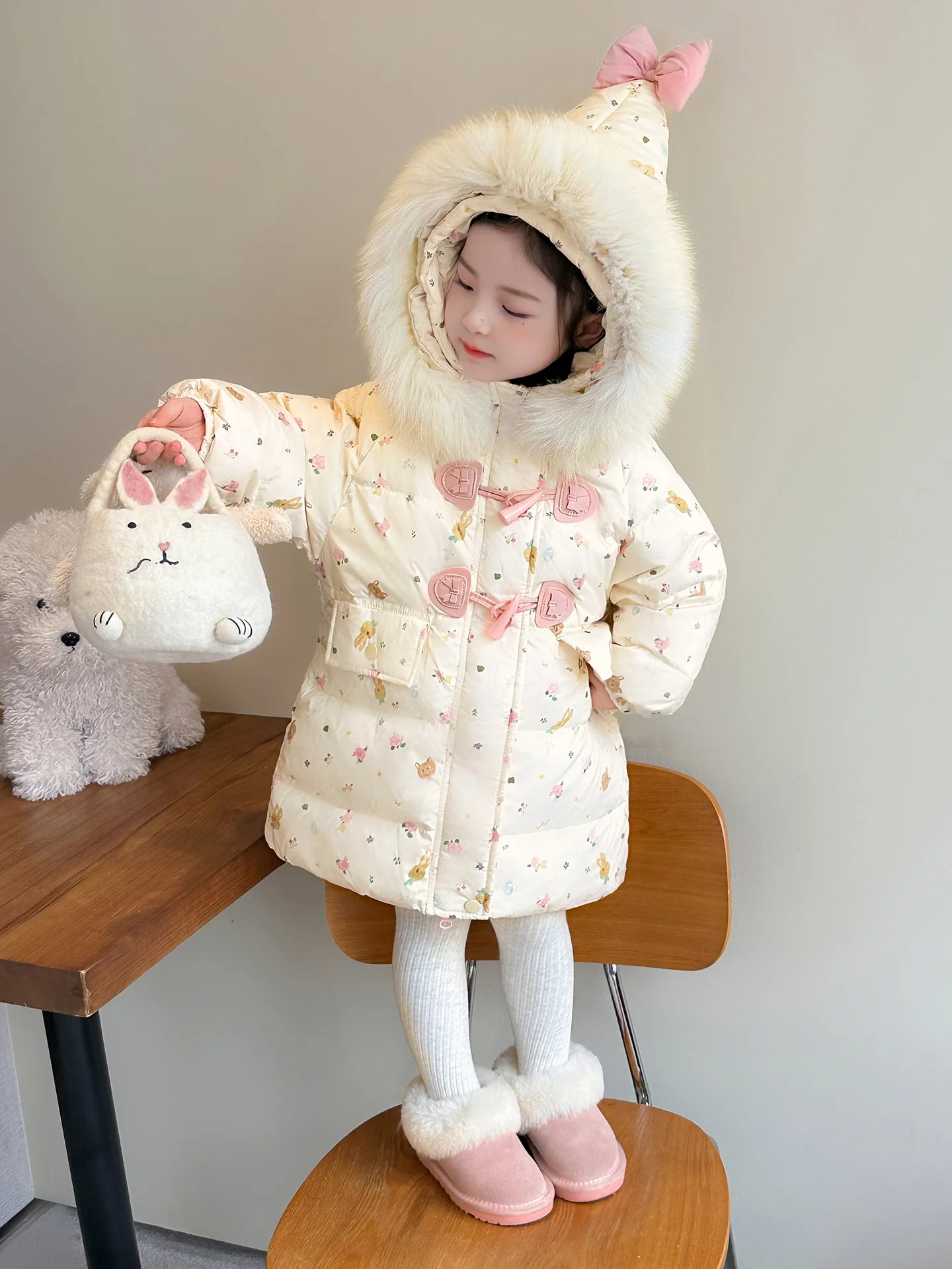 女の子用冬用ダウンジャケット 軽量 暖かい ホワイト ダウンコート スリ 子供用冬服 韓国風 スリ レギュラーフィット