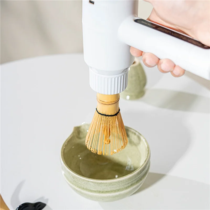 【ABODE】เครื่องตีชาเขียวไฟฟ้า 3X แบบไม้ไผ่ ปรับระดับได้ ตีชาเขียวได้อย่างรวดเร็ว อุปกรณ์ทำชา DIY ที่บ้าน ชาร์จด้วย Type-C