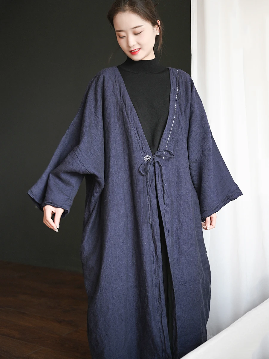 

Новая женская длинная ветровка из хлопка и льна с V-образным вырезом, ручной вышивкой и этническим китайским дизайном, в стиле роба.