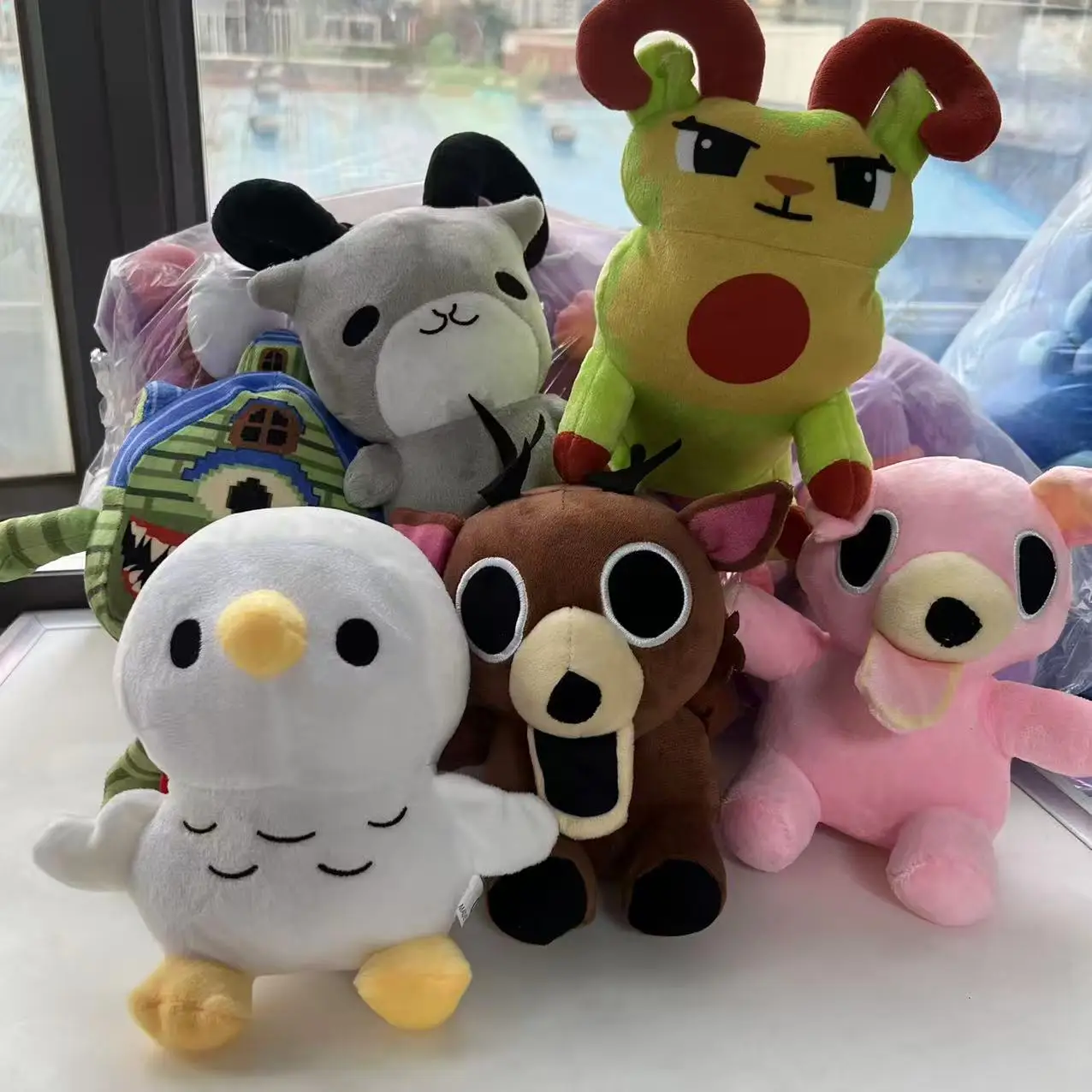 새로운 99 나이츠 인 더 포레스트 사슴 봉제 인형 영화 캐릭터 봉제 동물 사슴 장난감 팬들을 위한 생일 선물 어린이용 장난감 할로윈 선물