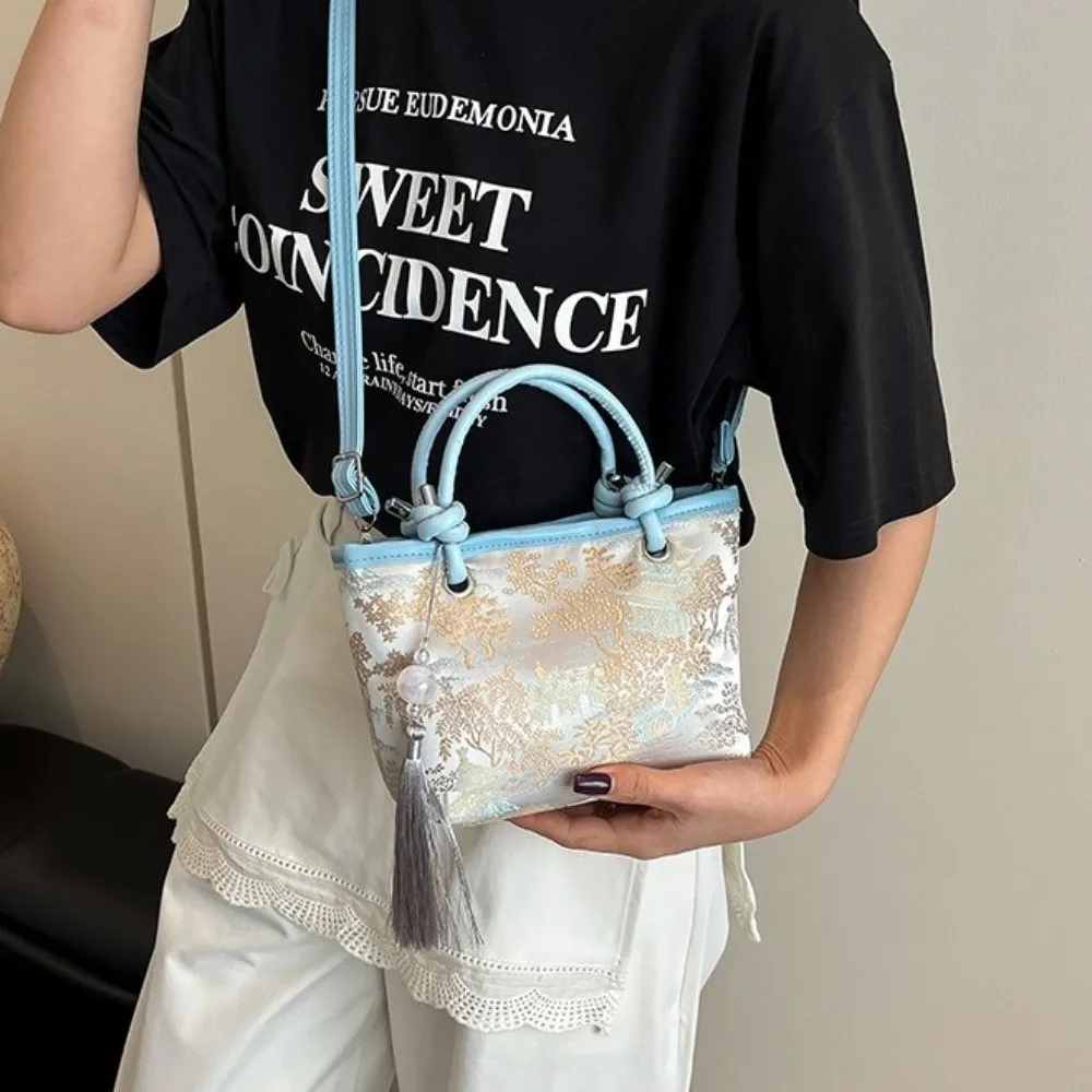 

Художественная сумка в китайском стиле с вышивкой, с изображением пейзажа, из холщового материала, сумка-чонсам, с магнитной застежкой