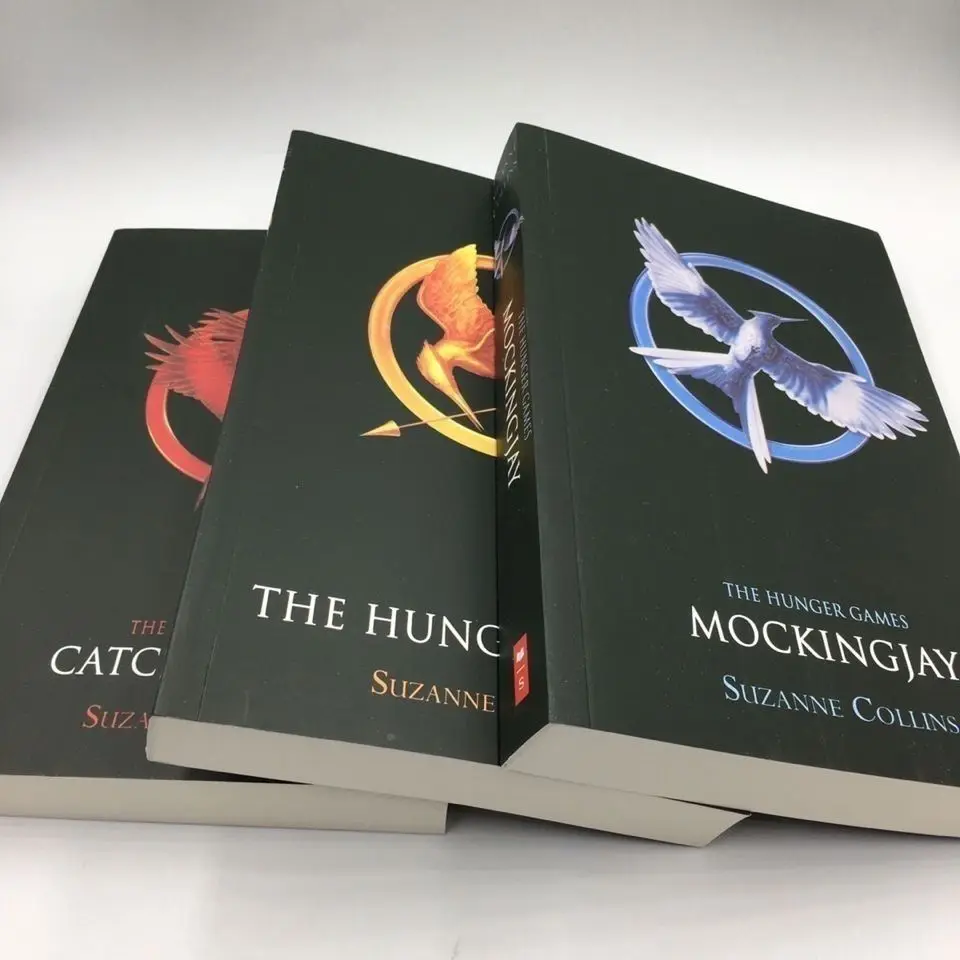 

The Hunger Games Trilogy：English version Volume 1-3， Adventure Science fiction