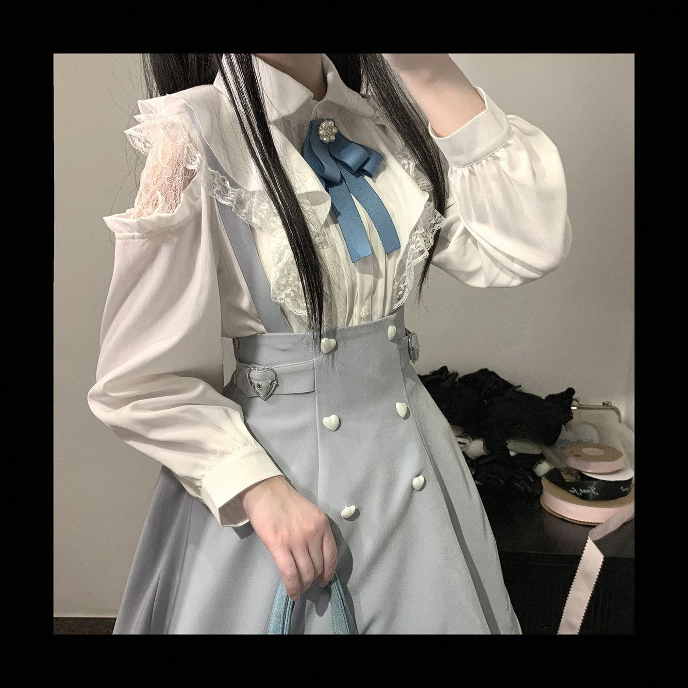 Japońska Kawaii Dziewczyna Słodka Urocza Lolita Koszula z Wycięciami Jesień Y2k Estetyczna Koronkowa Uniwersalna Bluzka Top Damska Nowa JK Luźna Bluzka