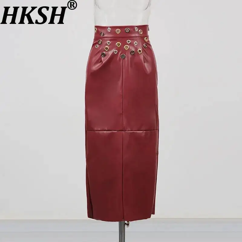 

Женская шикарная юбка HKSH из искусственной кожи с металлическими отверстиями, однотонная, с разрезом сзади, сексуальная, в уличном стиле Y2K, весна-лето HK22706