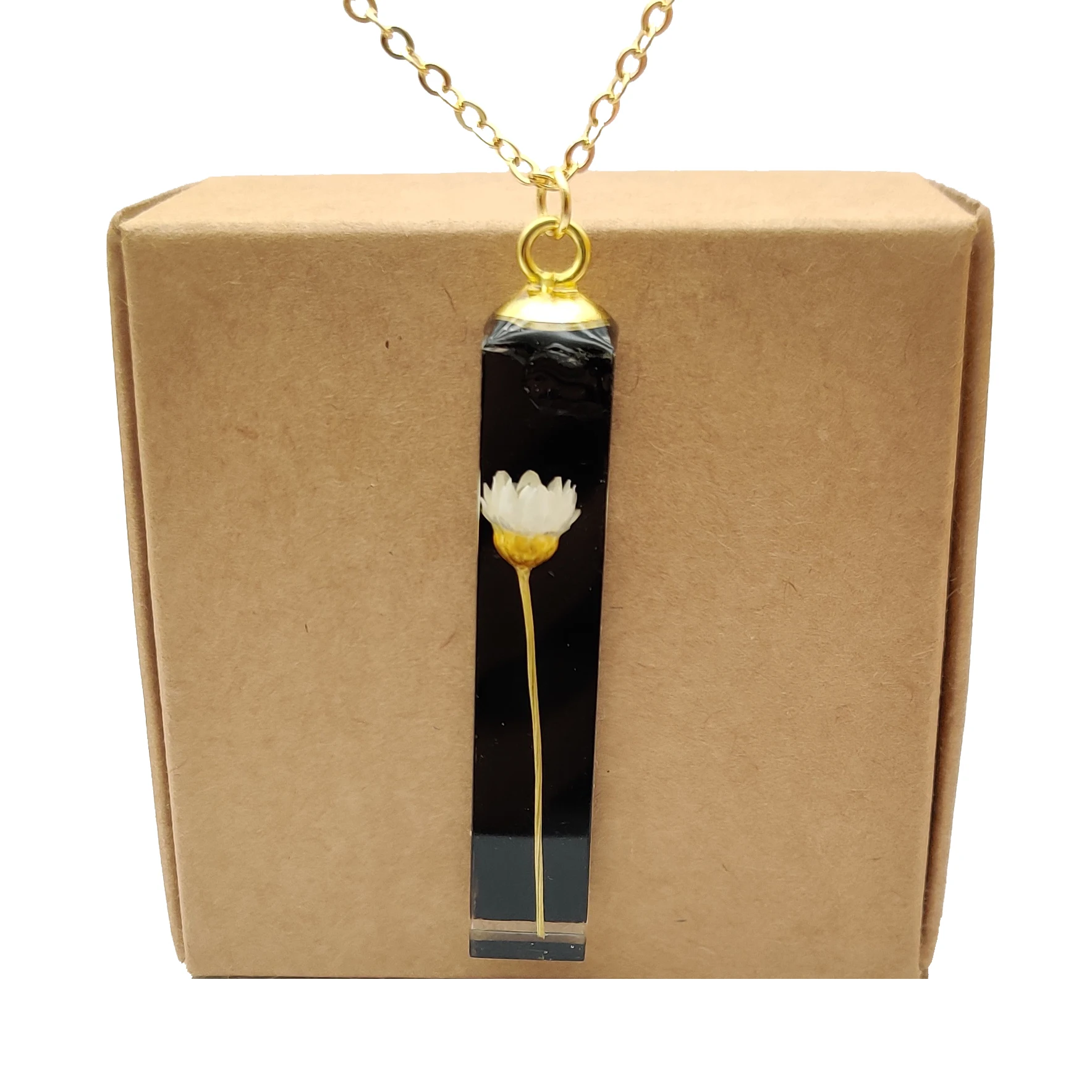 

Daisy Ivory Black Cube Resin Gold Color Pendant Chain Long Necklace Women Boho Fashion Jewelry Bohemian Vintage Handmade