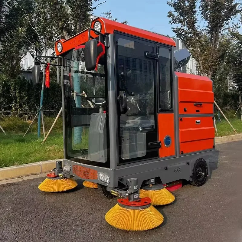 Electric Battery Operated Road Sweeper 48V Pump Four Brush Three Wheel Steering Ride on Floor Cleaning Machine Street Use