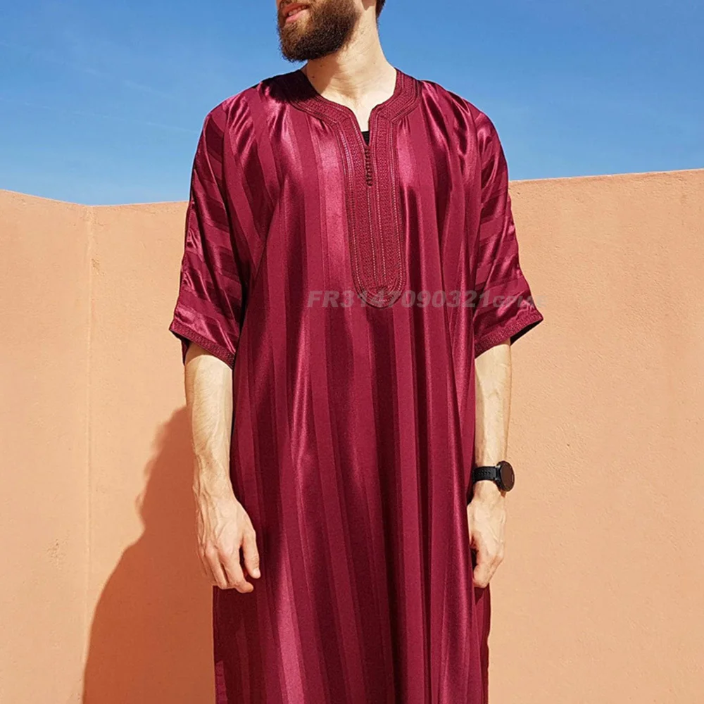 2024 New Men Arab Muslim Fashion Islamic Clothing Men Embroidered Jubba Thobes Homme Moroccan Kaftan Eid Prayer Long Robe Dress