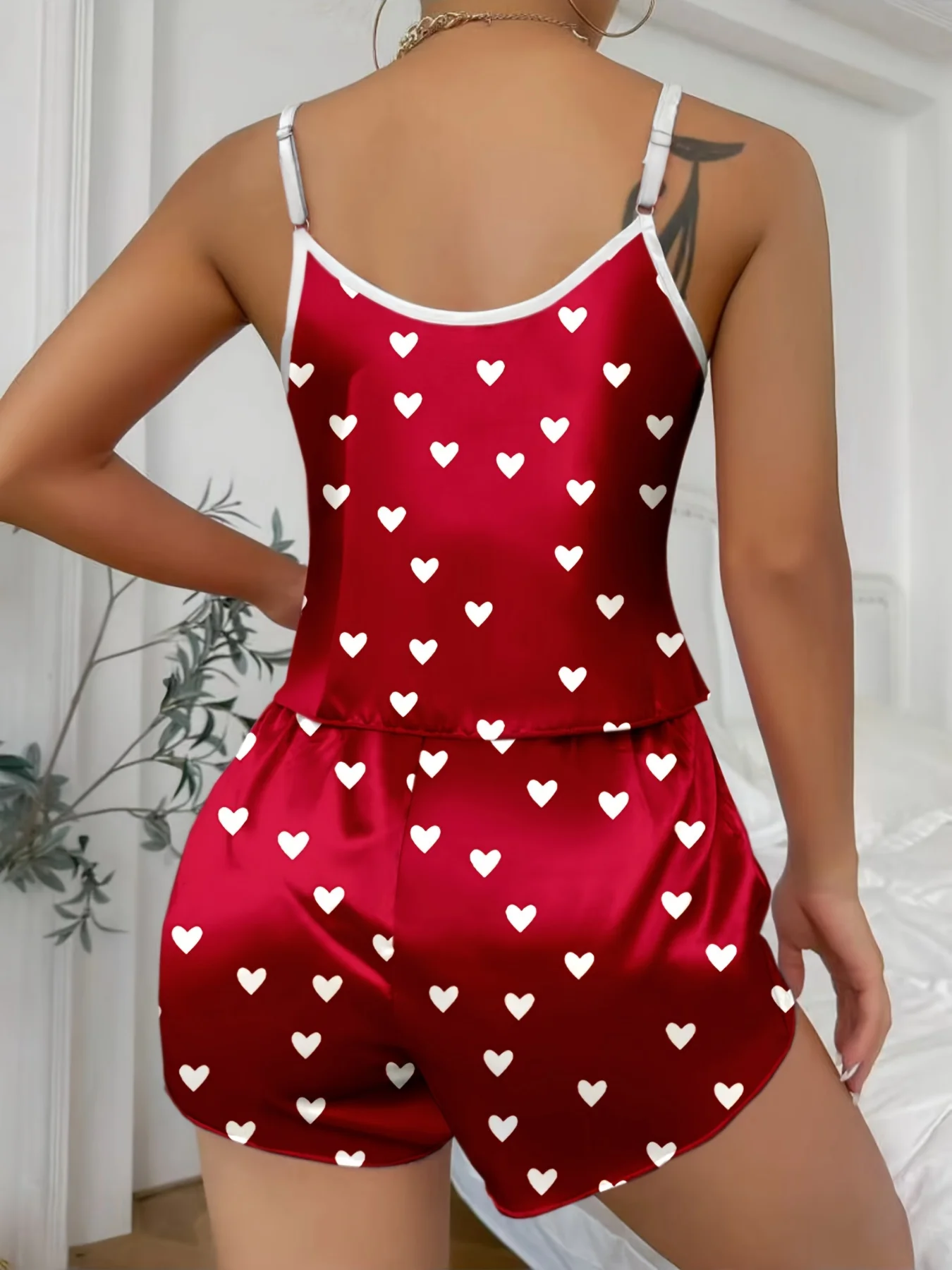 Women's Pajamas Sexy Sleeveless Cami with Shorts Pajama Sets Peach Heart Satin Sling Printed Shorts Set Pijama Women Loungewear