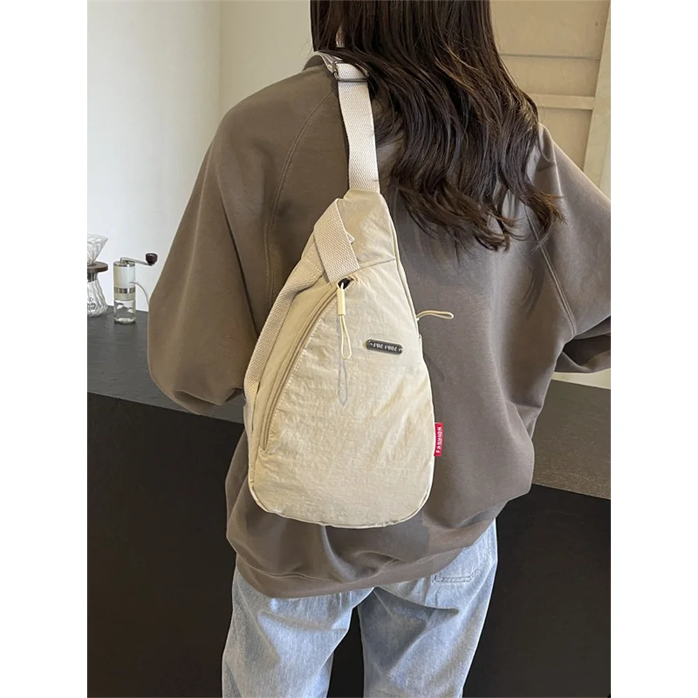 Sac de voyage polyvalent et à la mode pour femme, carillon en nylon, sac à bandoulière décontracté et simple, nouveau style