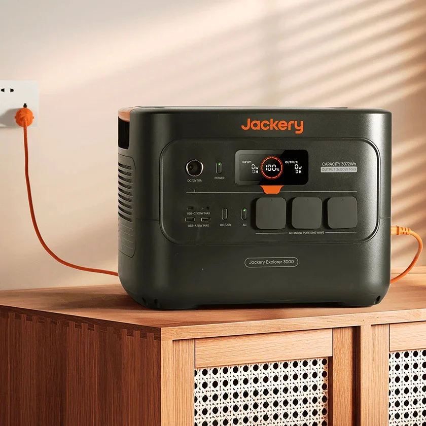Jackery Explorer 3000 V2 Tragbare Powerstation 3024Wh LiFePO4 Batterie Solar-Generator für Notstromversorgung und Netzunabhängiges Leben