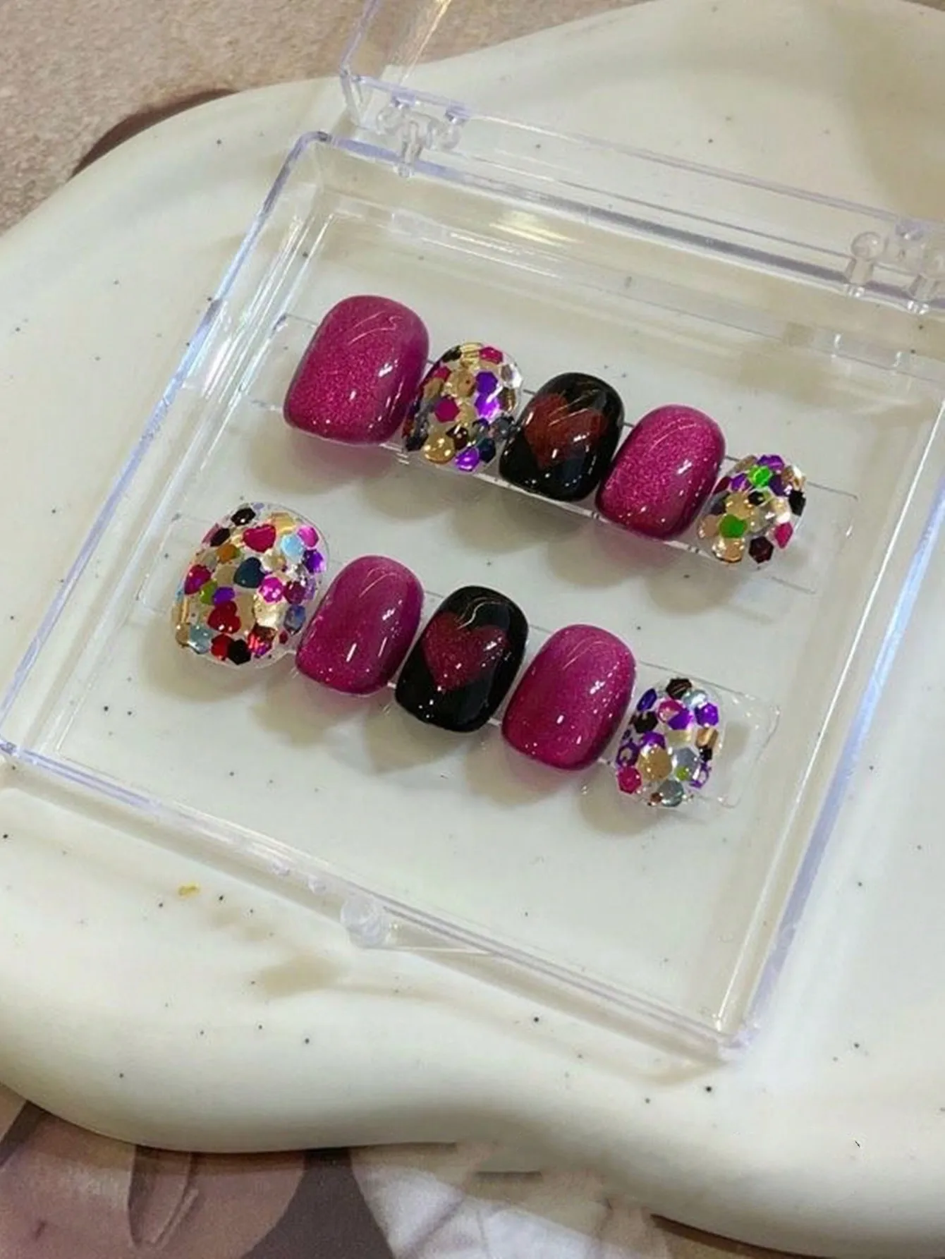 10pcs high-end Dragon fruit crystal cat eyes appear white handmade fake nails, Flash Hot Girl love nail nail patch short