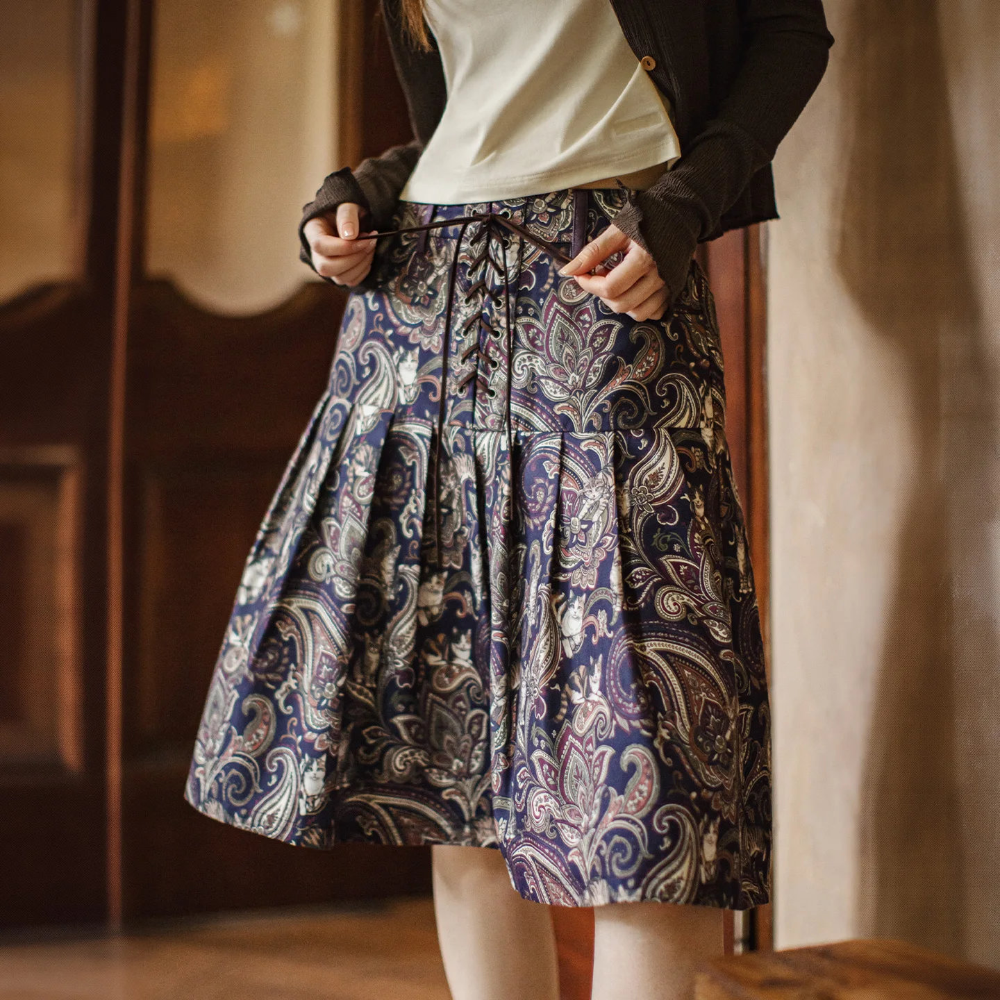 Maden Women's Retro Paisley Floral Pleated Skirt High Waist Swing Umbrella Skirt Casual Elegant Daily Versatile Women Bottoms