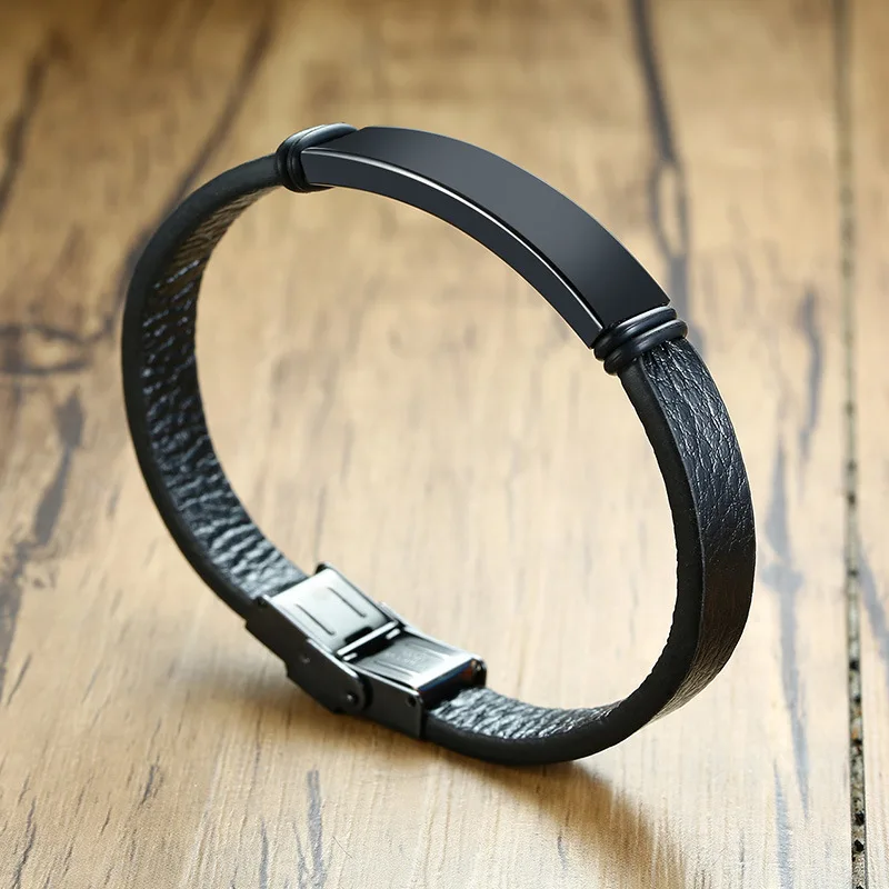 Maßgeschneiderte Text-Armbänder aus schwarzem Leder mit graviertem Logo und Namen, Edelstahlarmband für Damen und Herren, Großhandelsmenge – Detail 8