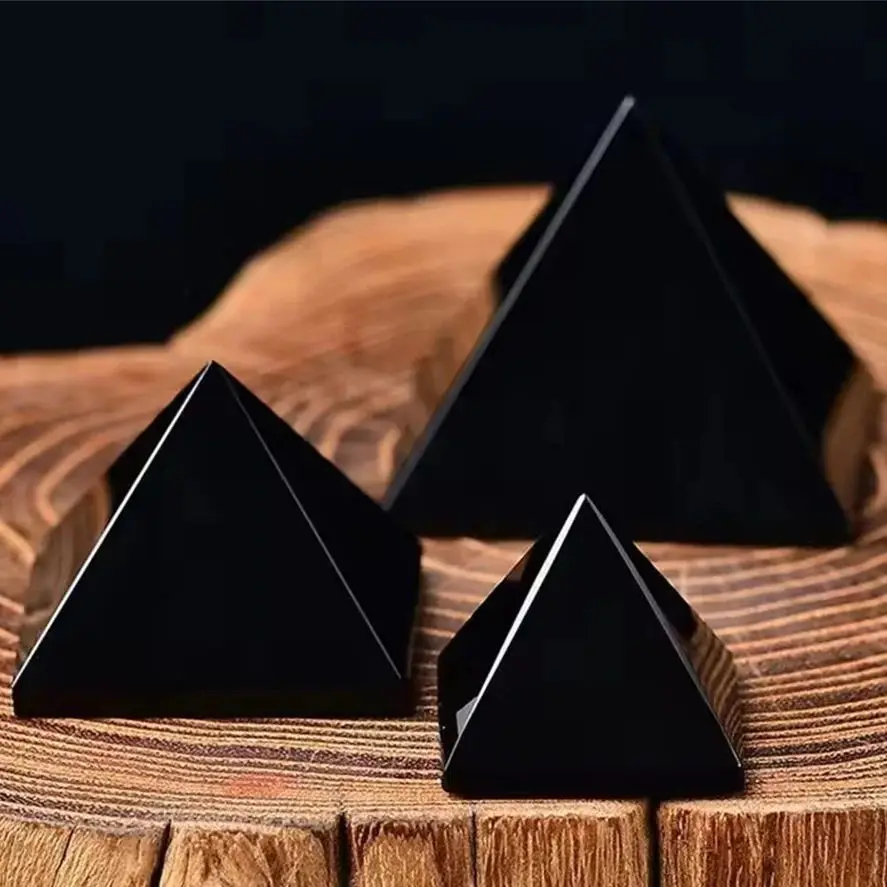 Natürliche Obsidian Pyramide Reiki Energie Stein dekorative Wohnhaus Mineral Dreieck Tisch dekoration schwarze Kristall punkte