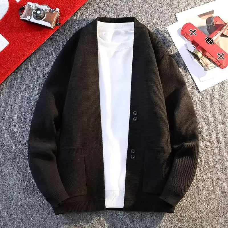 

Осенний новый кардиган в стиле ретро с V-образным вырезом, мужской, модный, повседневный, универсальный, молодежный, люксовый, однотонный, вязаный, верхняя одежда