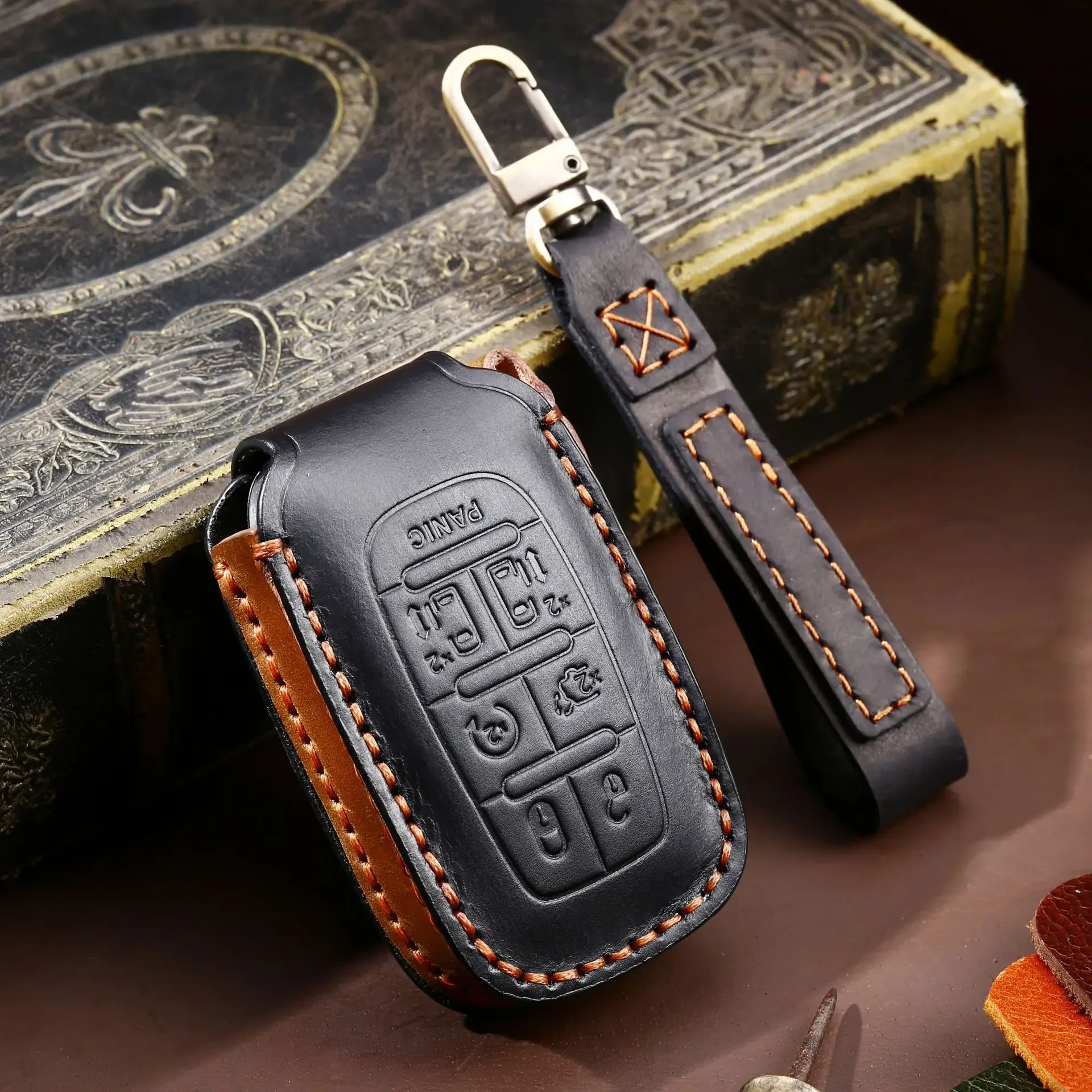 

1pc Handmade Leather Car Remote Key Cover Case Bag Fob Shell Protection For Chrysler PACIFICA Mini Van 2017 2018 2019