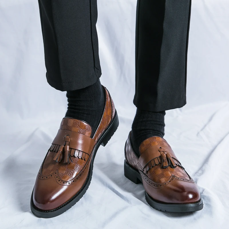 Mocassins de couro com borla masculino, sapato formal, escorregar, sapato elegante, deslizamento simples, festa de casamento casual, calçado masculino