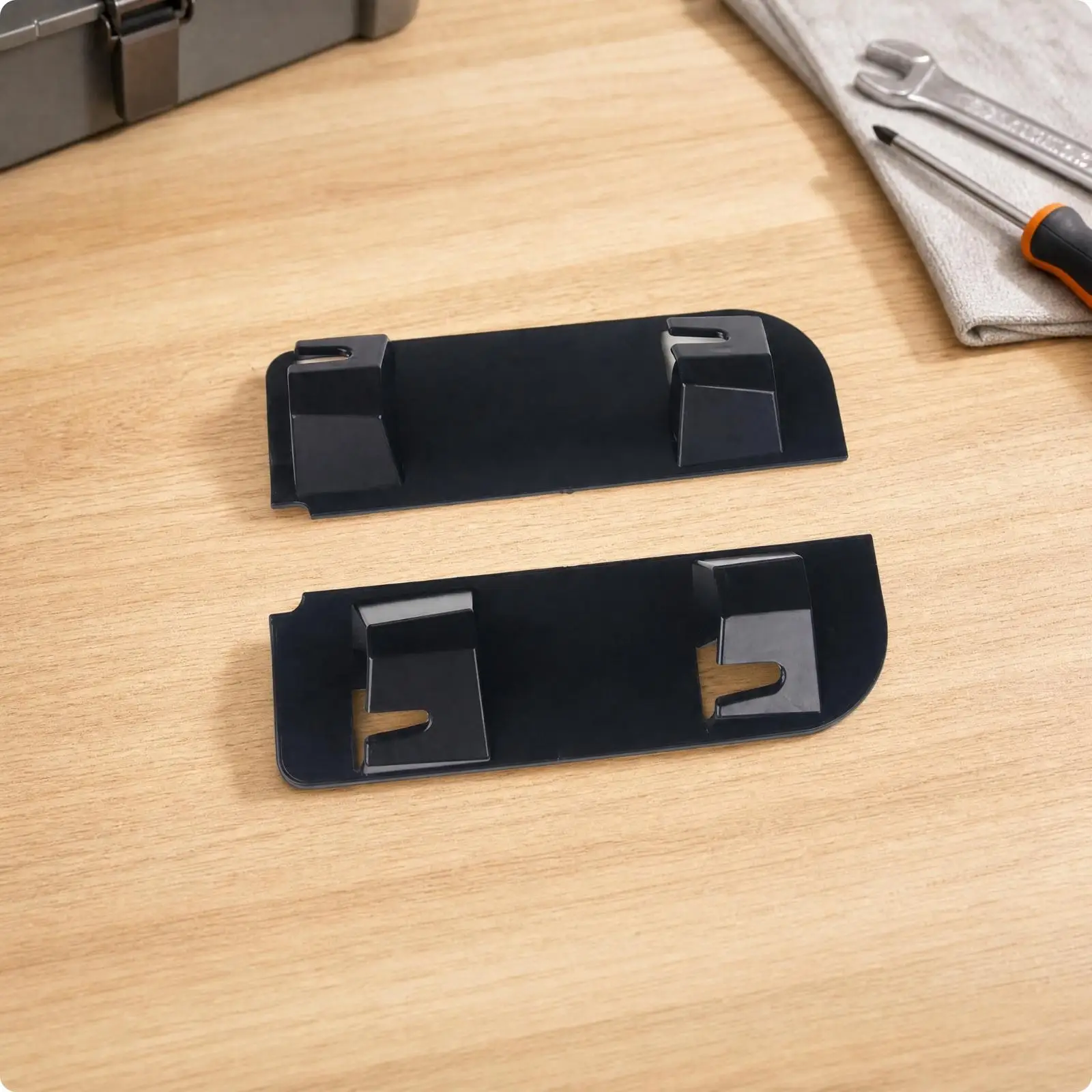2 Pieces Rear Tailgate Handle Retaining Clip Black Vehicle Compact Crossover Tailgate Clip Auto Part Replacement Molded