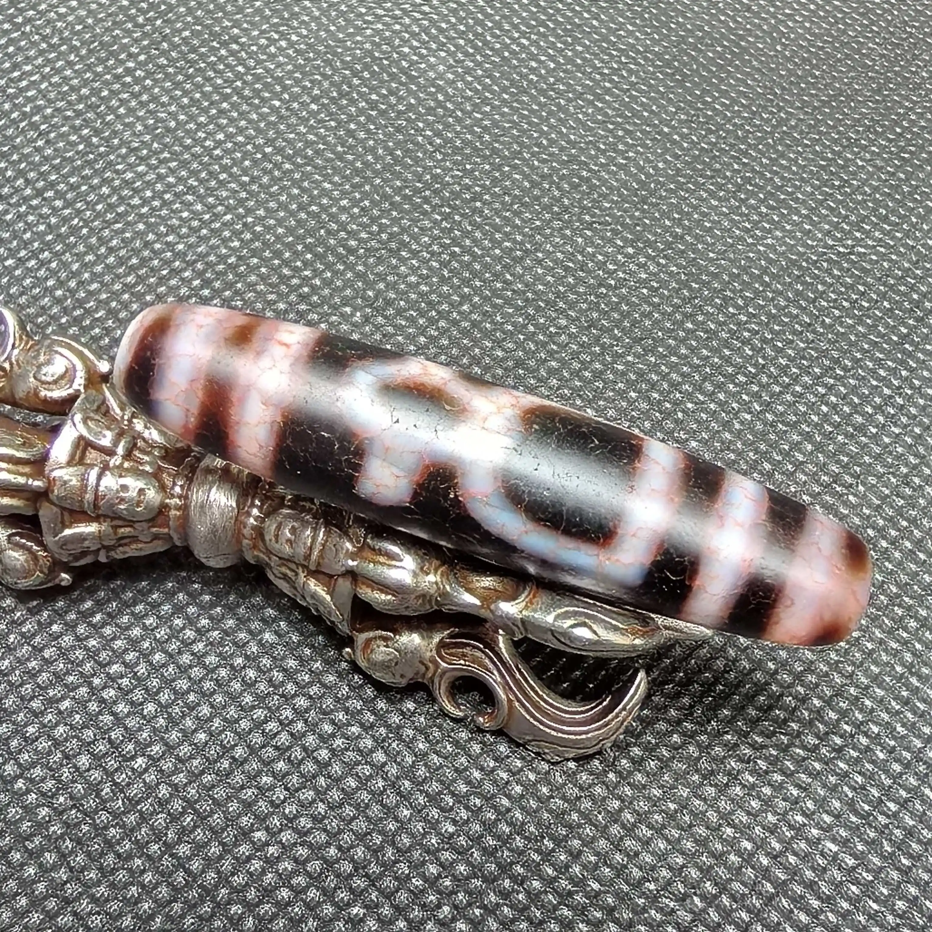 

Blood Silk Big Men Dzi Beads 56*12mm Patina Fengshui Amulet High Oily Perfectly Appearance High Quality