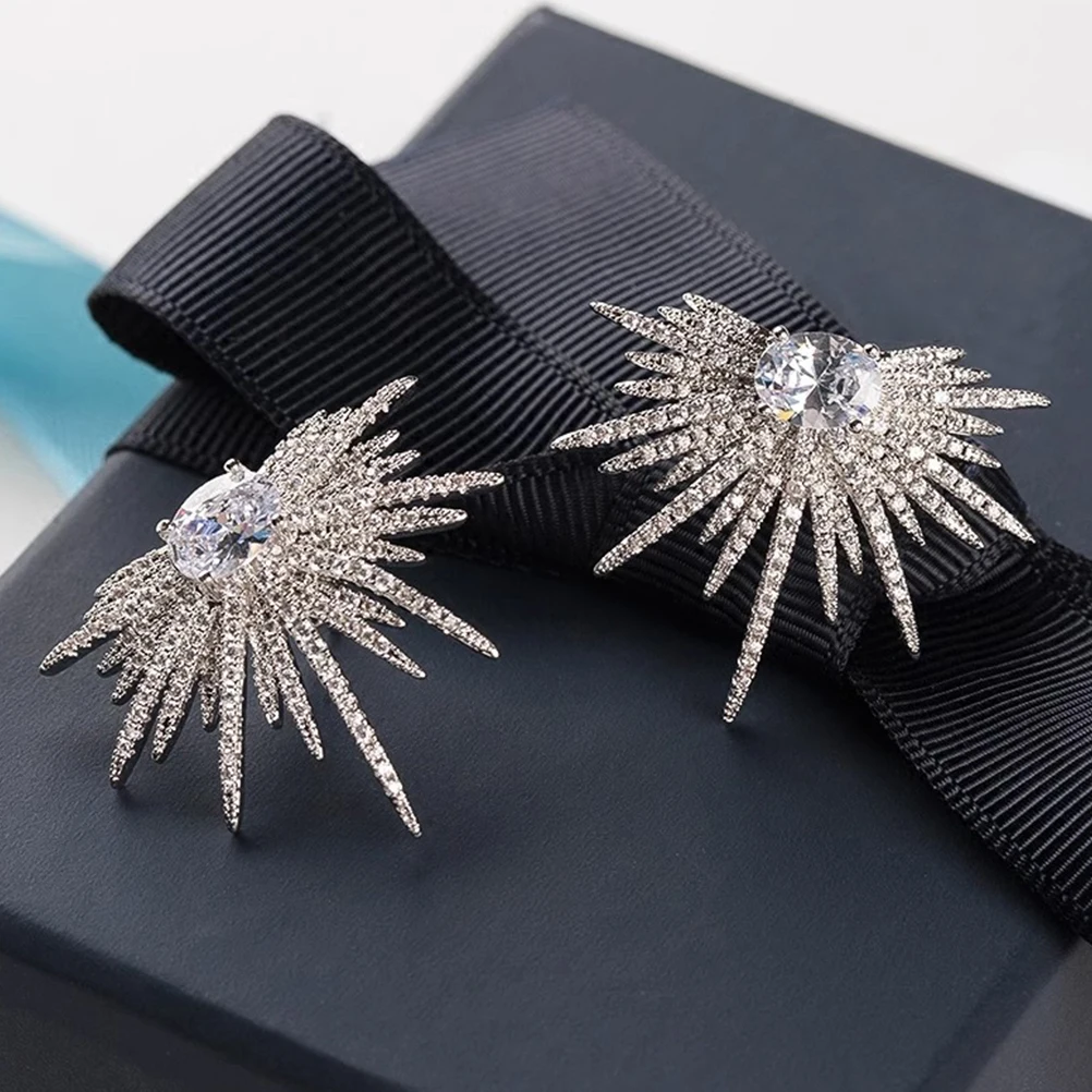 

1Pair Elegant Star Earrings Rhinestone Studs Dazzling Sparkle Wedding Bridesmaid Fashion Jewelry Gift Star Earrings