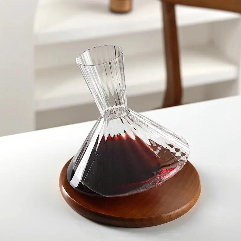 Creative Swirl Crystal Wine Carafe Vertical Line Glass Aeration Pitcher With Round Wooden Display Tray