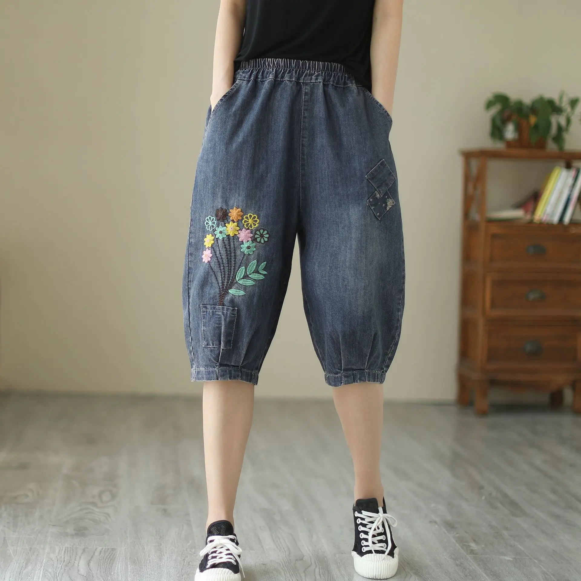 

Aricaca High Waist Loose Denim Shorts Women's Summer Wide Leg Knee Length Pants Casual Shorts