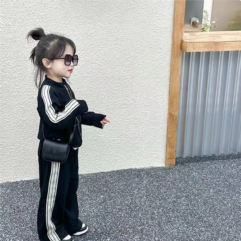 

Girls Fashion Sets 2024 New Spring Autumn Sports Casual Suits Kids Long-sleeved Jacket+Pants 2Pcs Outfits Children Trend Clothes