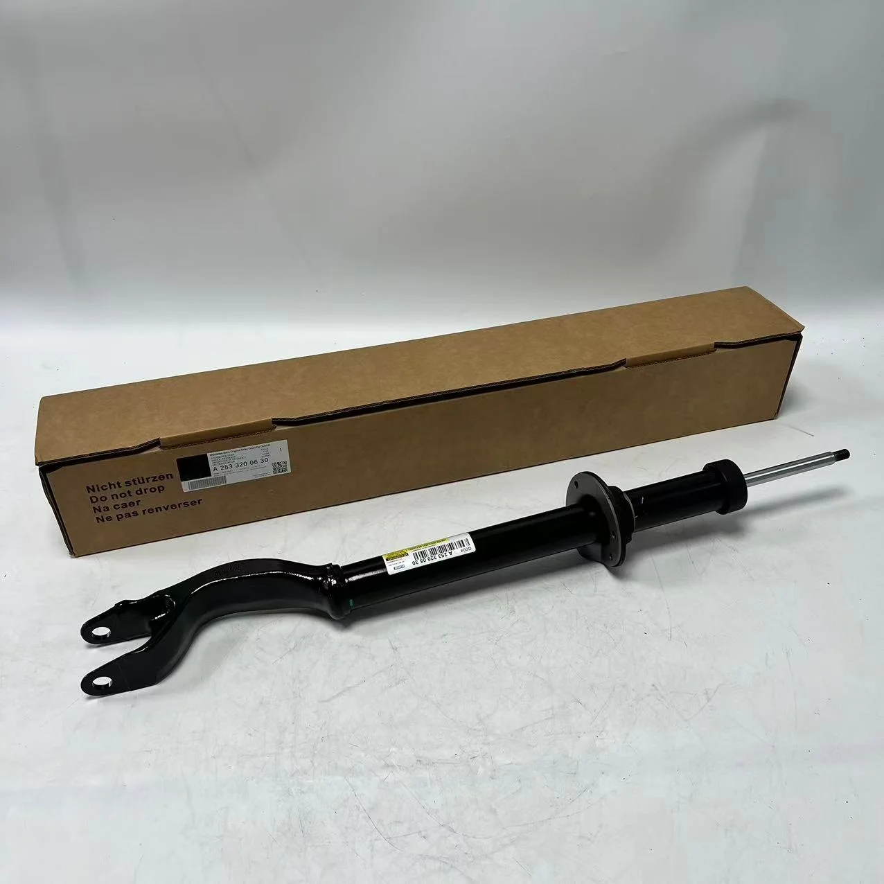 

1PC A2533200630 A2533200530 front shock absorber shock strut for Mercedes-Benz W253 X253 GLC200 GLC220 GLC250 GLC260 GLC300 350