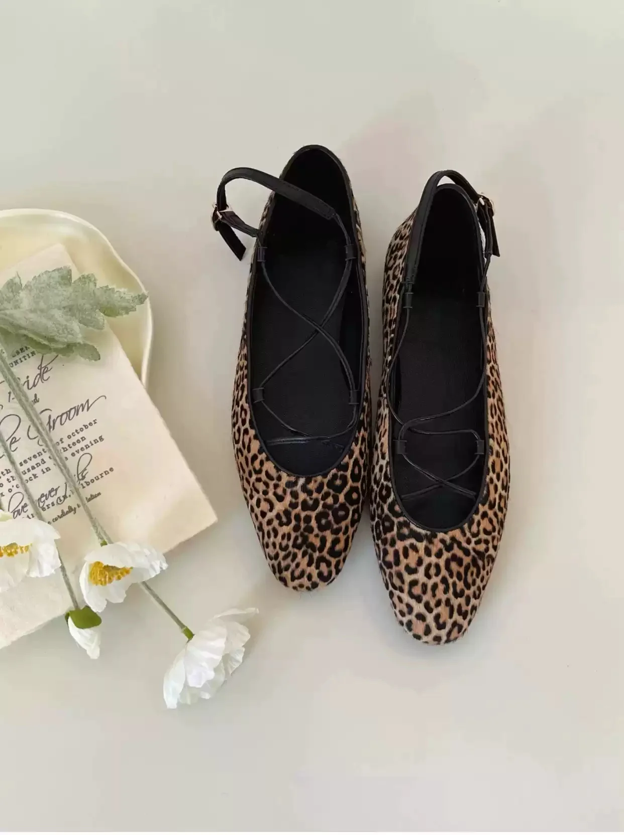 

Women's Leopard Print Square Toe Flats with Crisscross Ankle Strap Retro Style Slip-On Shoes for Casual Daily Party Street