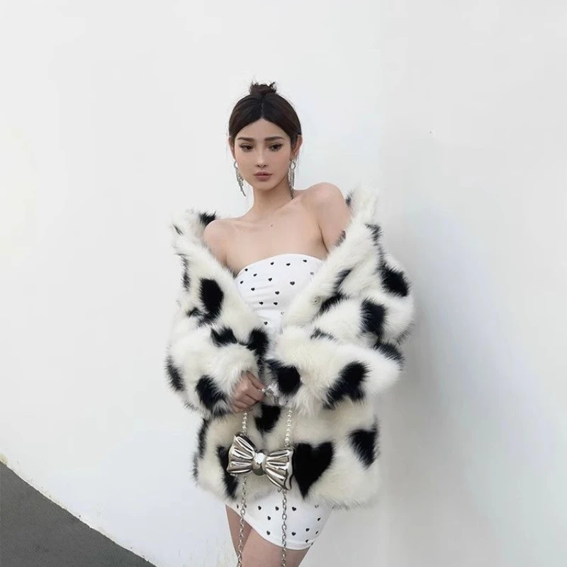 Black and White Love Imitation Fur Coat Korean Fashion Streetwear Eco-friendly Fur Coat Women Winter New Loose Coat Jacket Women