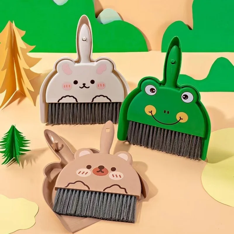 A set of household desktop small broom, multi-functional cleaning dustpan combination, suitable for desktop, computer, corner cl