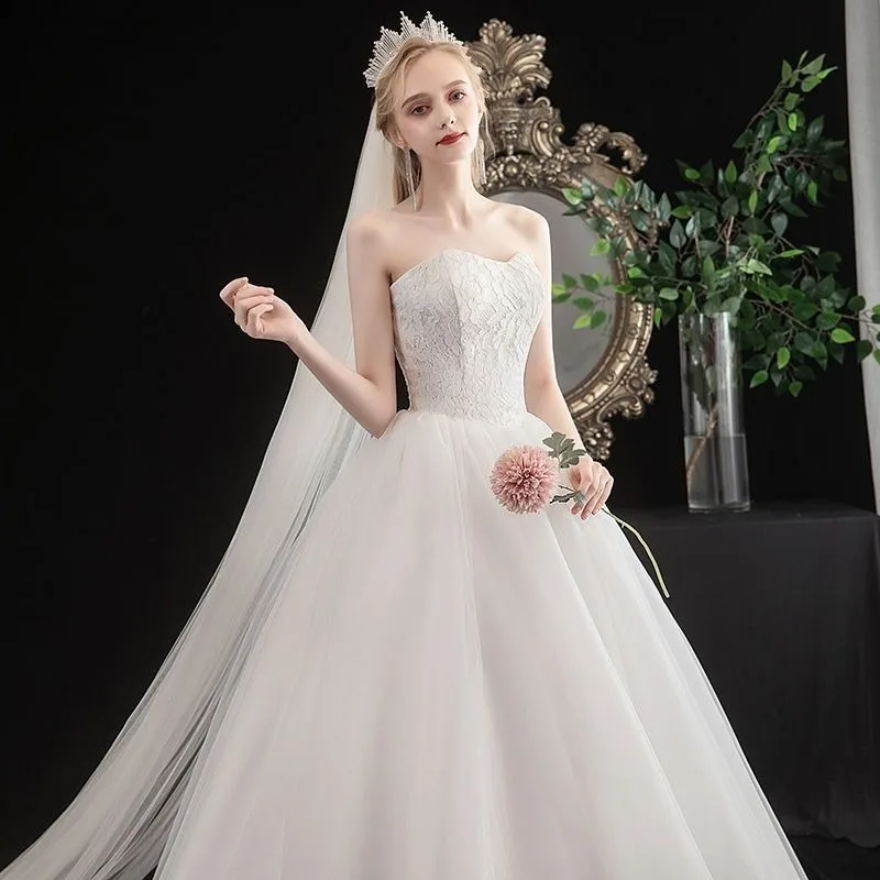 2026 New Lace Main Wedding Dress Tube Top Wedding Dress Fashionable and Simple Korean Slim and Thin Travel Photography