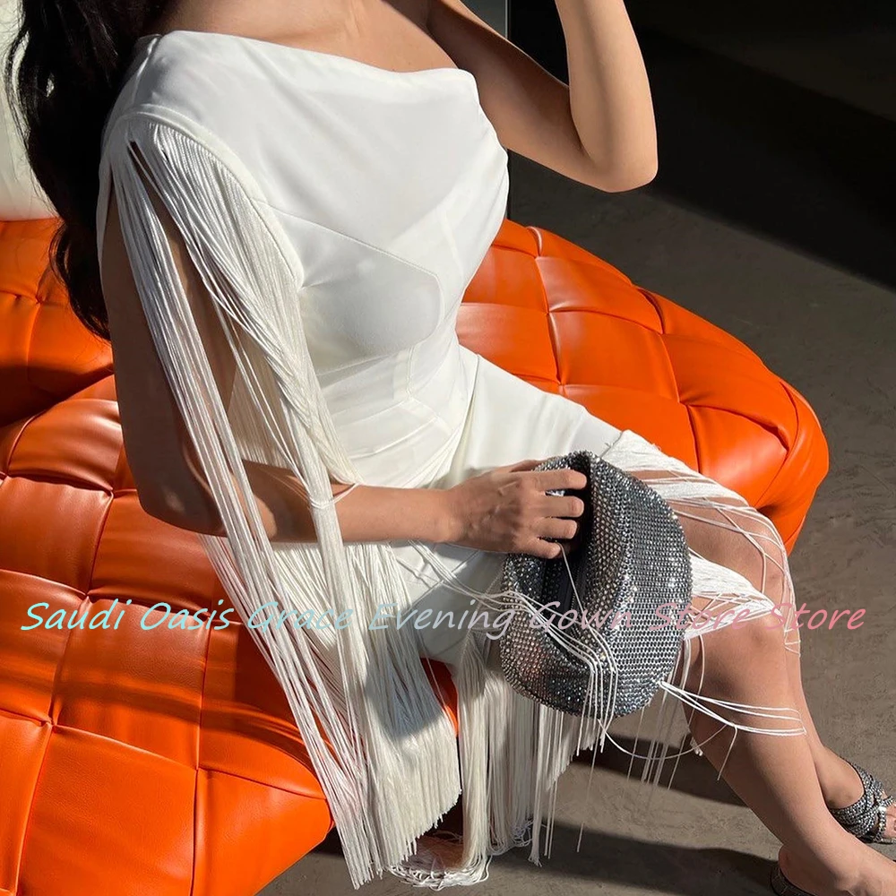 Anmutiges Jersey-Abendkleid mit One-Shoulder-Quaste, hochwertig, bodenlang, ärmellos, فسات Vara Ajo Diego Diego Diego Diego Diego