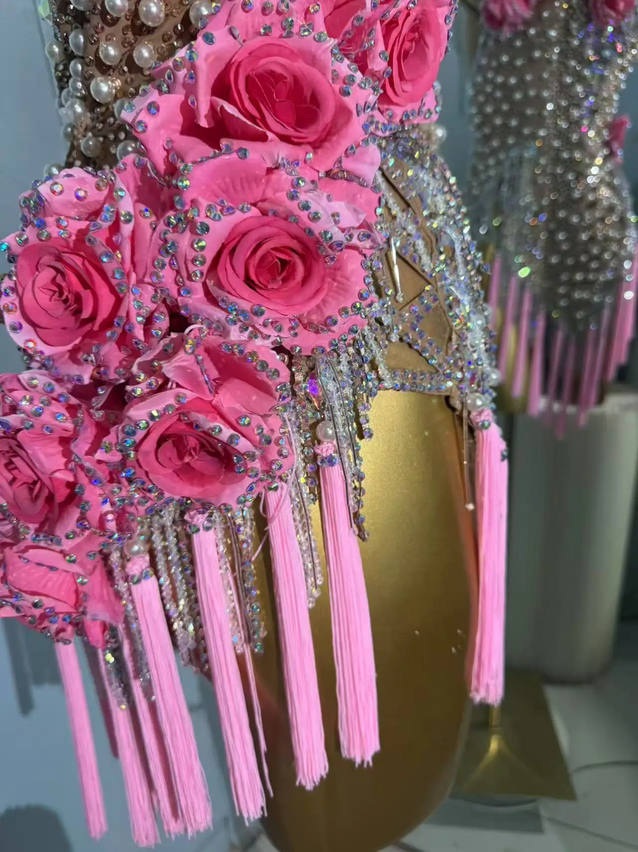 ใหม่ผู้หญิงชุดเต้นรำละตินดอกไม้เพิร์ลพู่ชุดผู้ใหญ่และเด็กชาชาแทงโก้ชุดมืออาชีพ