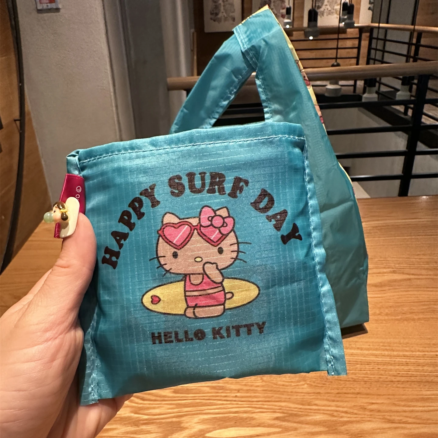 헬로 키티 귀여운 만화 고양이 대용량 접이식 환경 친화적인 경량 쇼핑백 미니 휴대용 보관 가방