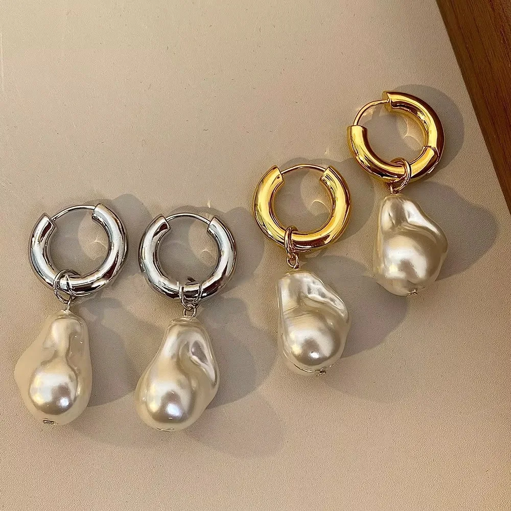 Easy to Wear Gold/Silver Drop Earrings Vintage Elegant Baroque Pearl Earrings Round Earclip for Women