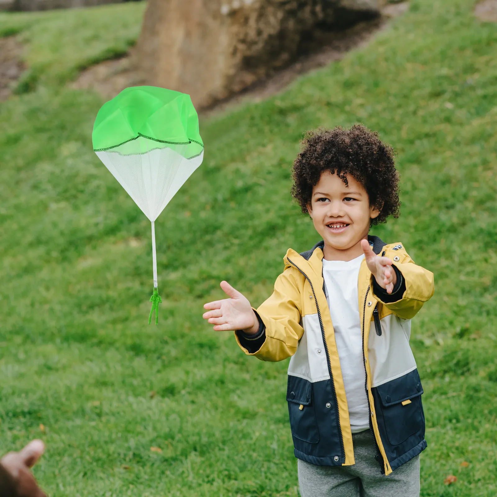 

Набор из 6 мини-солдатиков с парашютами для медленного приземления, для активного отдыха на природе, развивающая имитационная игрушка-парашют для детей
