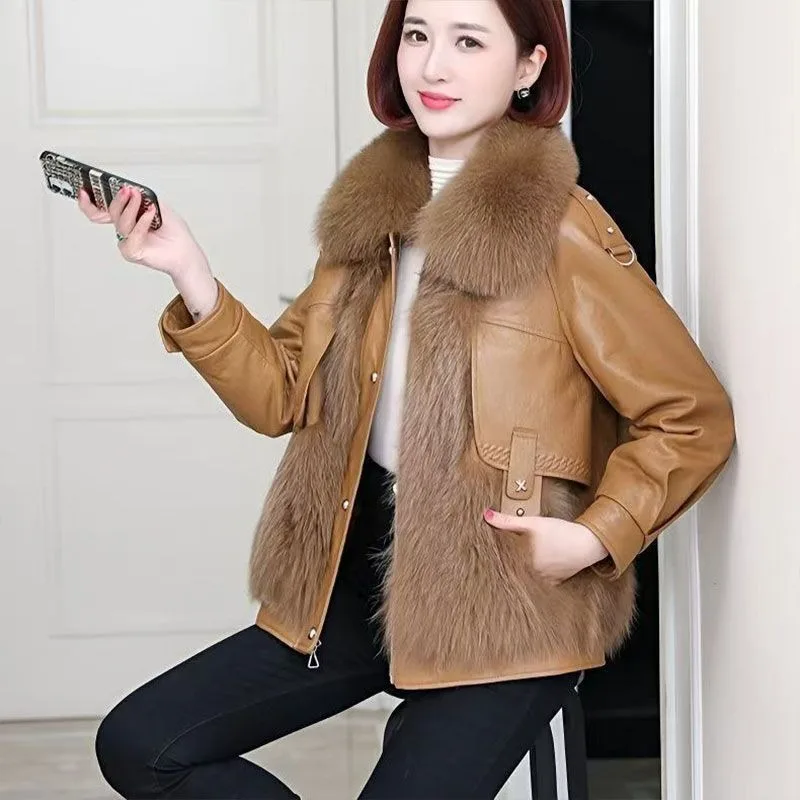 여성용 겨울 따뜻한 두꺼운 새해 전투복 스타일리시한 모피 칼라 스타일 오버코트 패션 PU 가죽 재킷