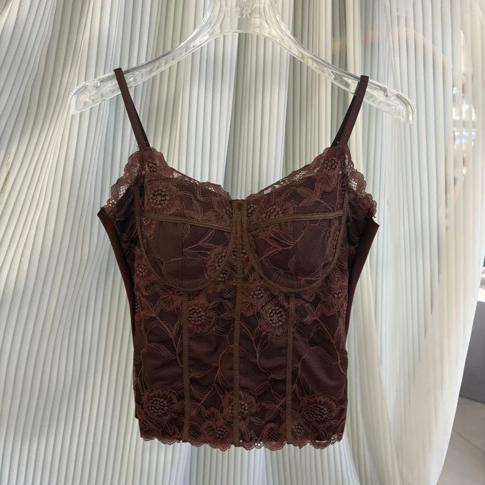 Francuski koronkowy top z siateczki, dopasowany, krótki, z ozdobnymi liniami, dziewczęca bluzka, koszulka bazowa, top na ramiączkach z wkładkami, damska.