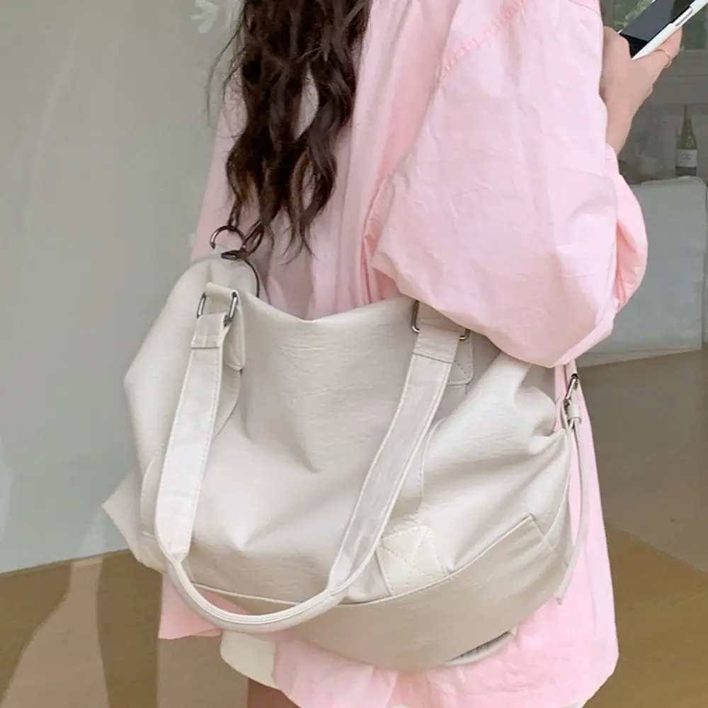 High Quality Waterproof Travel Luggage Bag Large Capacity Commuting Nylon Duffle Bag Simple Casual Travel Handbag Messenger Bag