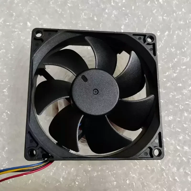 BECOOL Leopard AD9225B12M-P18 9025 12V 0.40A 9CM cm 4-wire pwm fan