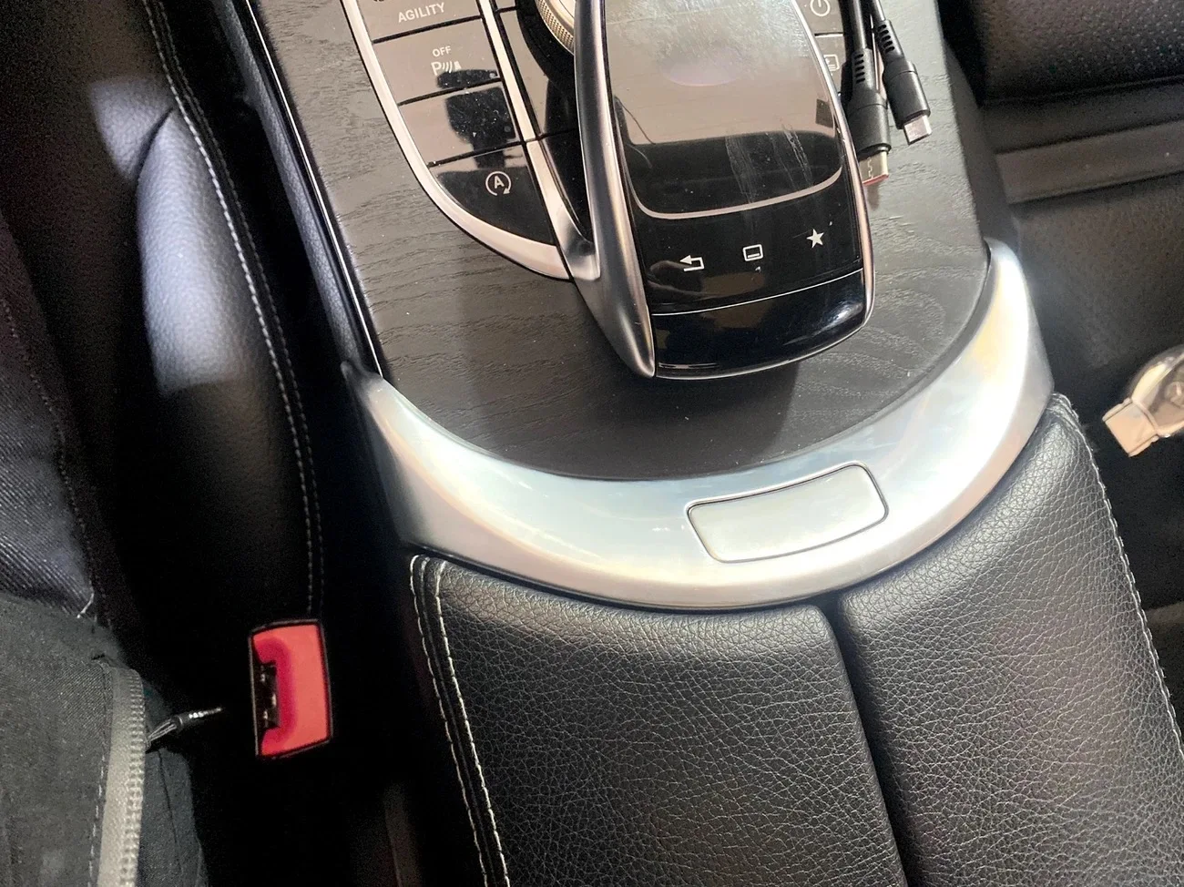 Console Armrest Button Central Storage Box Switch Cover For Mercedes Benz W205 W253 C Class GLC A2056803407 A2056803307 view 6